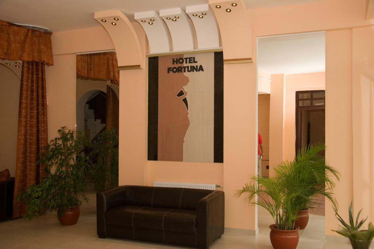 Hotel Fortuna Davod ภายนอก รูปภาพ