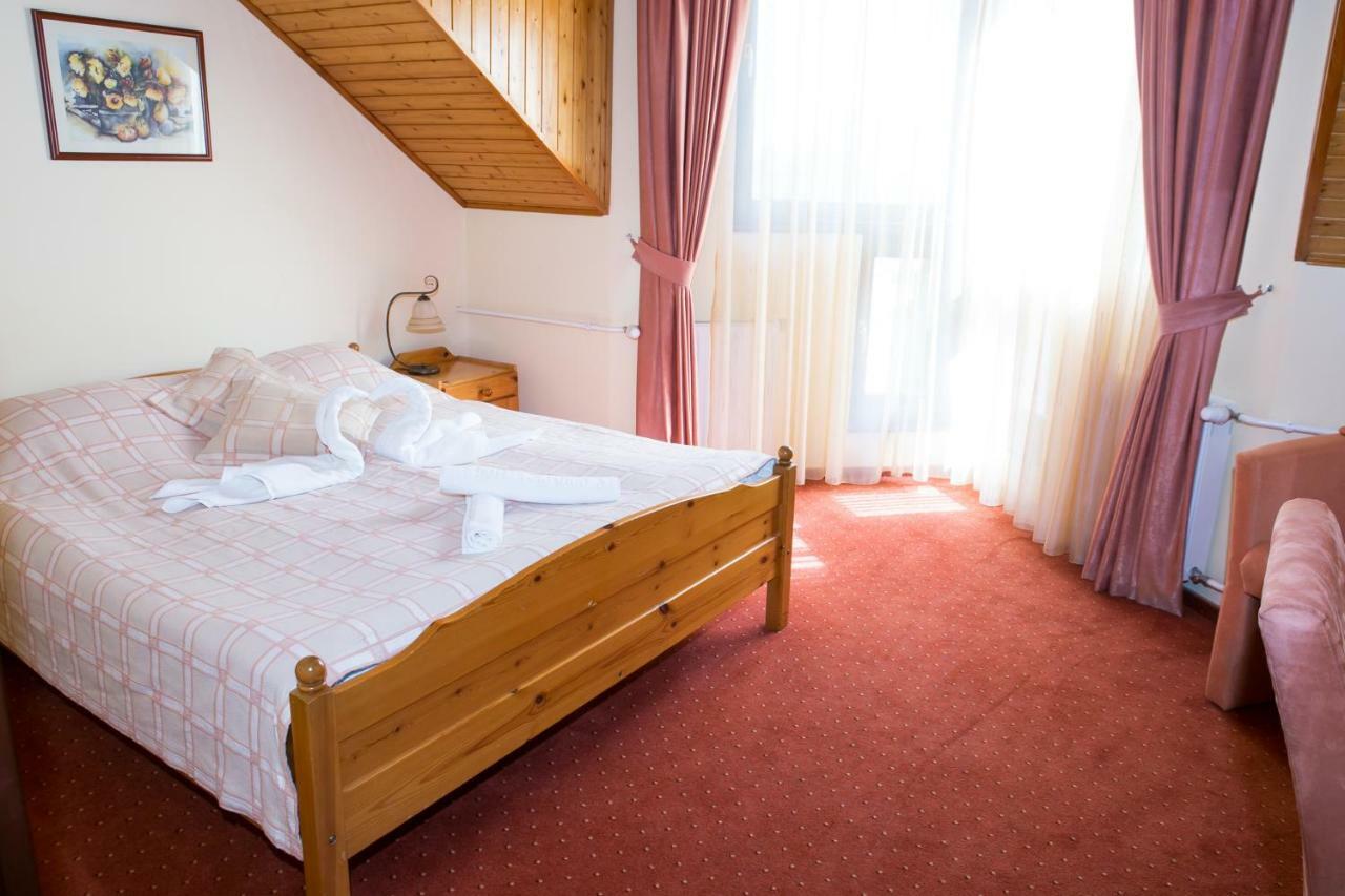 Hotel Fortuna Davod ภายนอก รูปภาพ