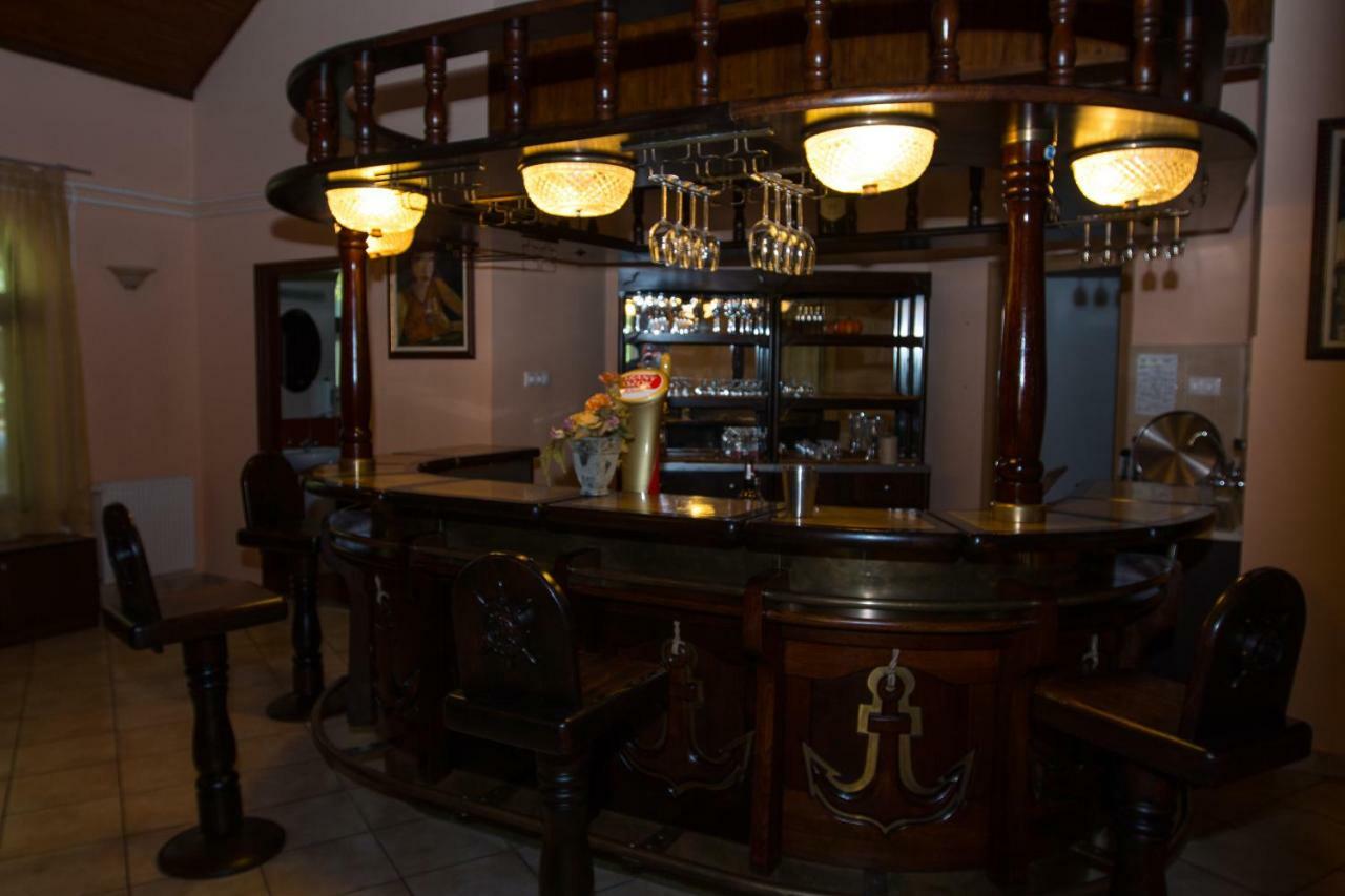 Hotel Fortuna Davod ภายนอก รูปภาพ