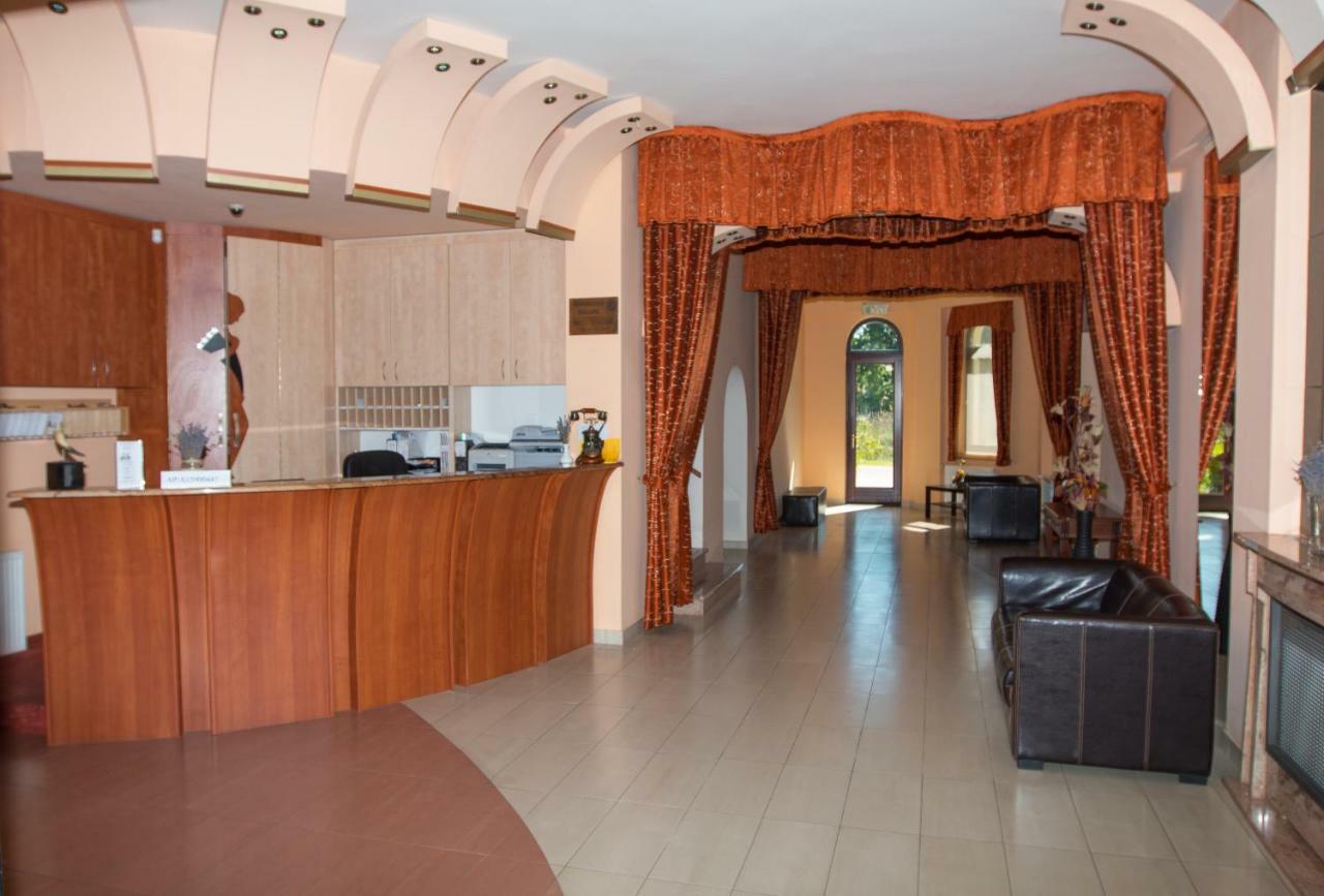 Hotel Fortuna Davod ภายนอก รูปภาพ